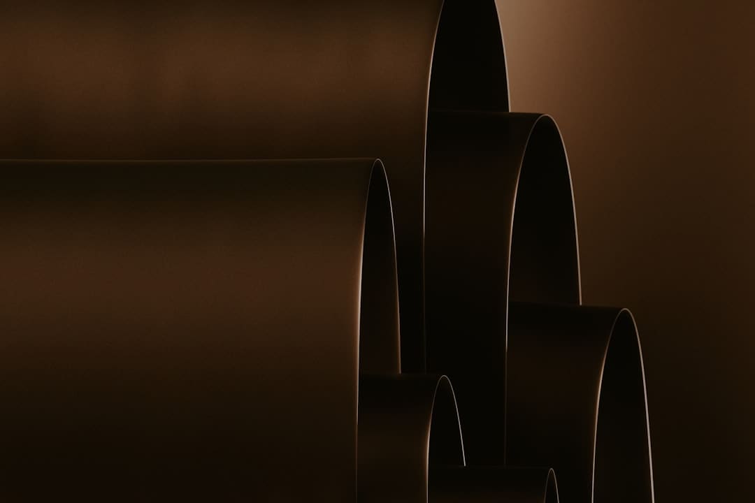 王鹤棣方要求偷听录音私生揭露抱歉 偷录风云引发全网热议